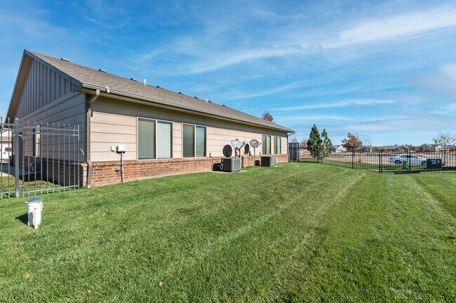 Building Photo - 13607 Hunters View St