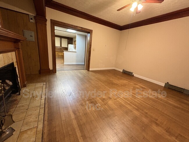 Foto del edificio - 777 W Market St