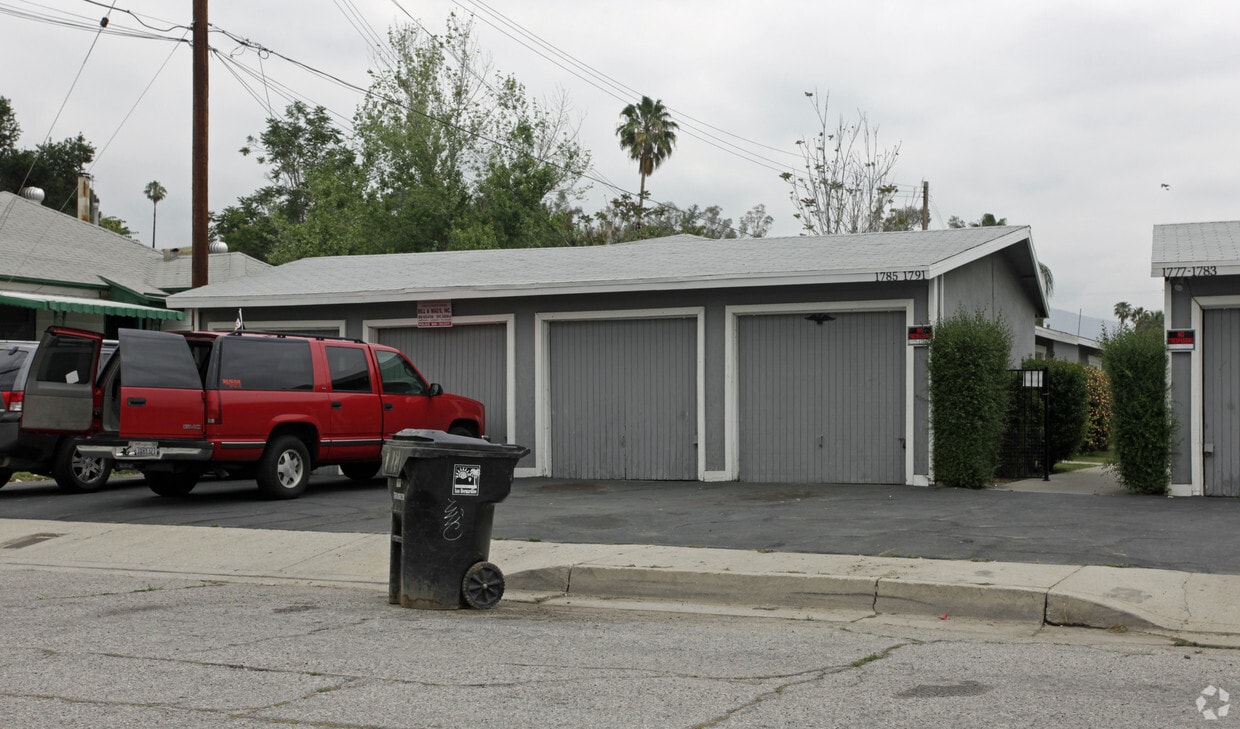 Primary Photo - 1777-1791 Conejo Dr