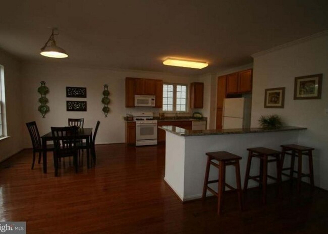 Foto del edificio - 18107 Coachmans Rd