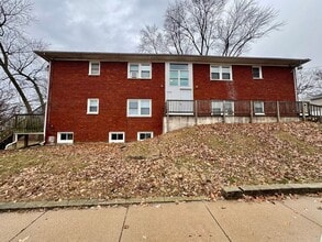 Building Photo - 1811 13th Ave