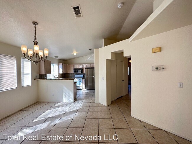 Foto del edificio - 3 br, 2 bath House - 9181 Bucksprings Dr