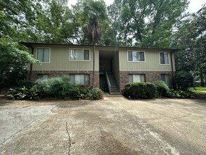 Building Photo - 617 Chicopee Ct