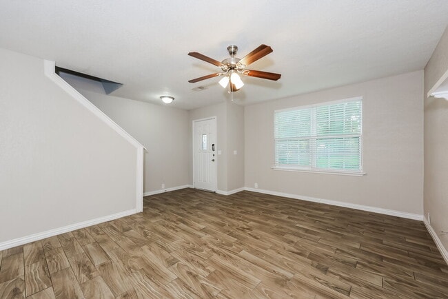 Building Photo - 1820 Berkley Dr