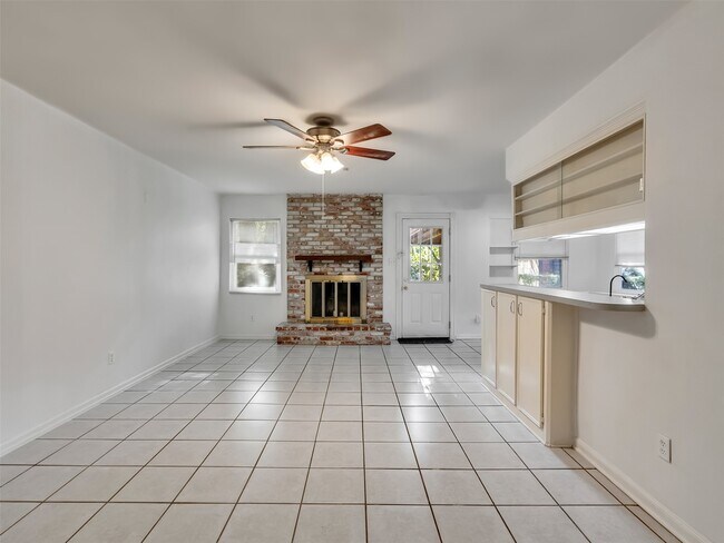 Foto del edificio - 15443 W Willowwind Cir