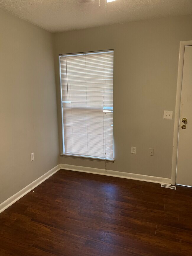 1411 Collegiate Cir Unit 102 Room 1, Raleigh, NC 27606 Condo for Rent