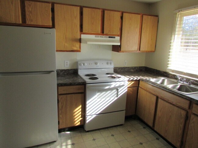 Foto del edificio - Quadplex unit!!