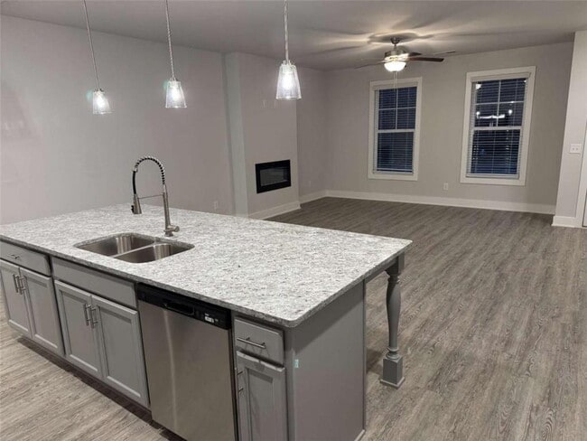 Foto del edificio - 2530 Harbor Rdg Pass