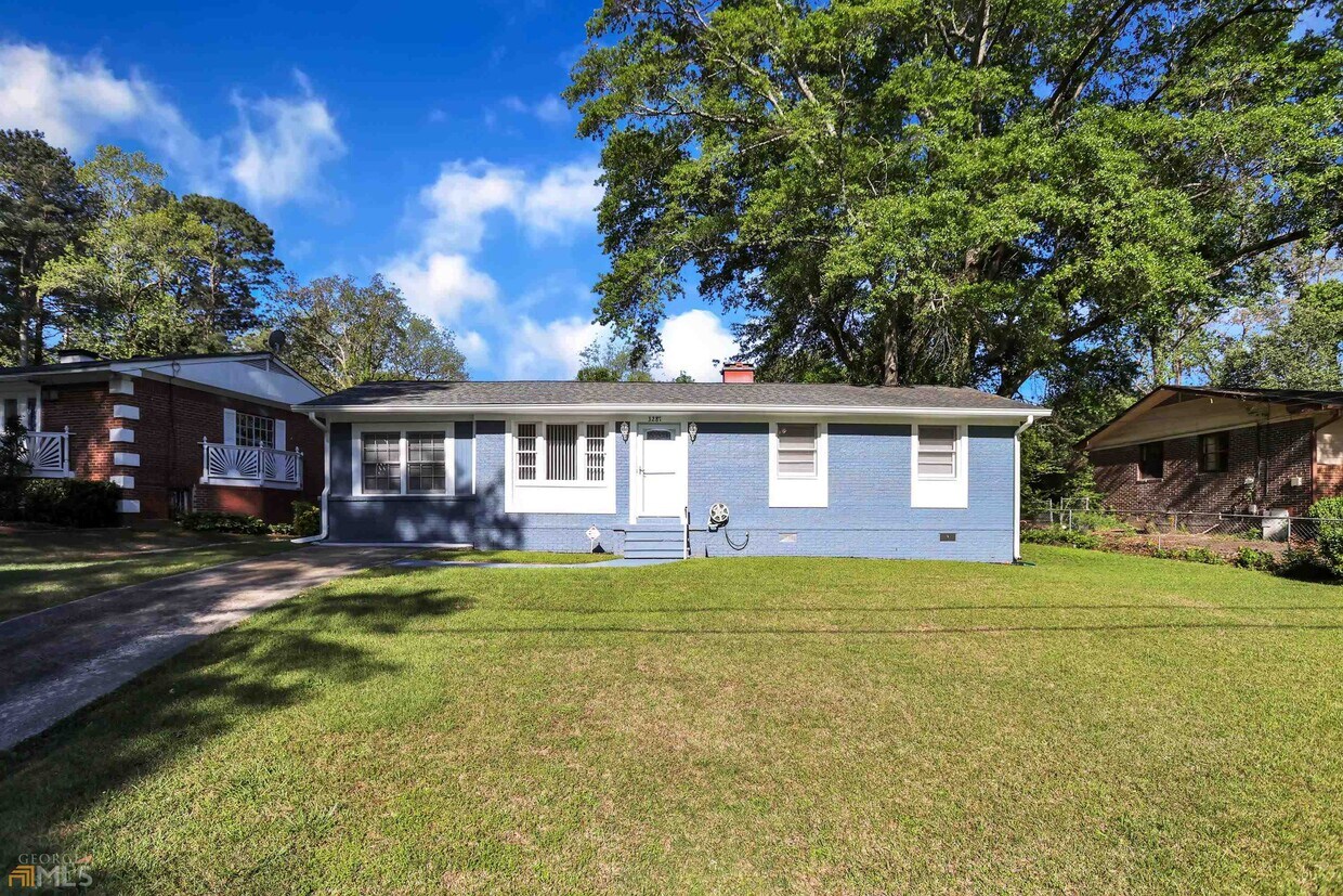Primary Photo - 3287 Renault Rd SE