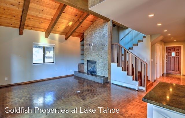 Building Photo - 5 br, 3.5 bath House - 1128 Lucerne Way