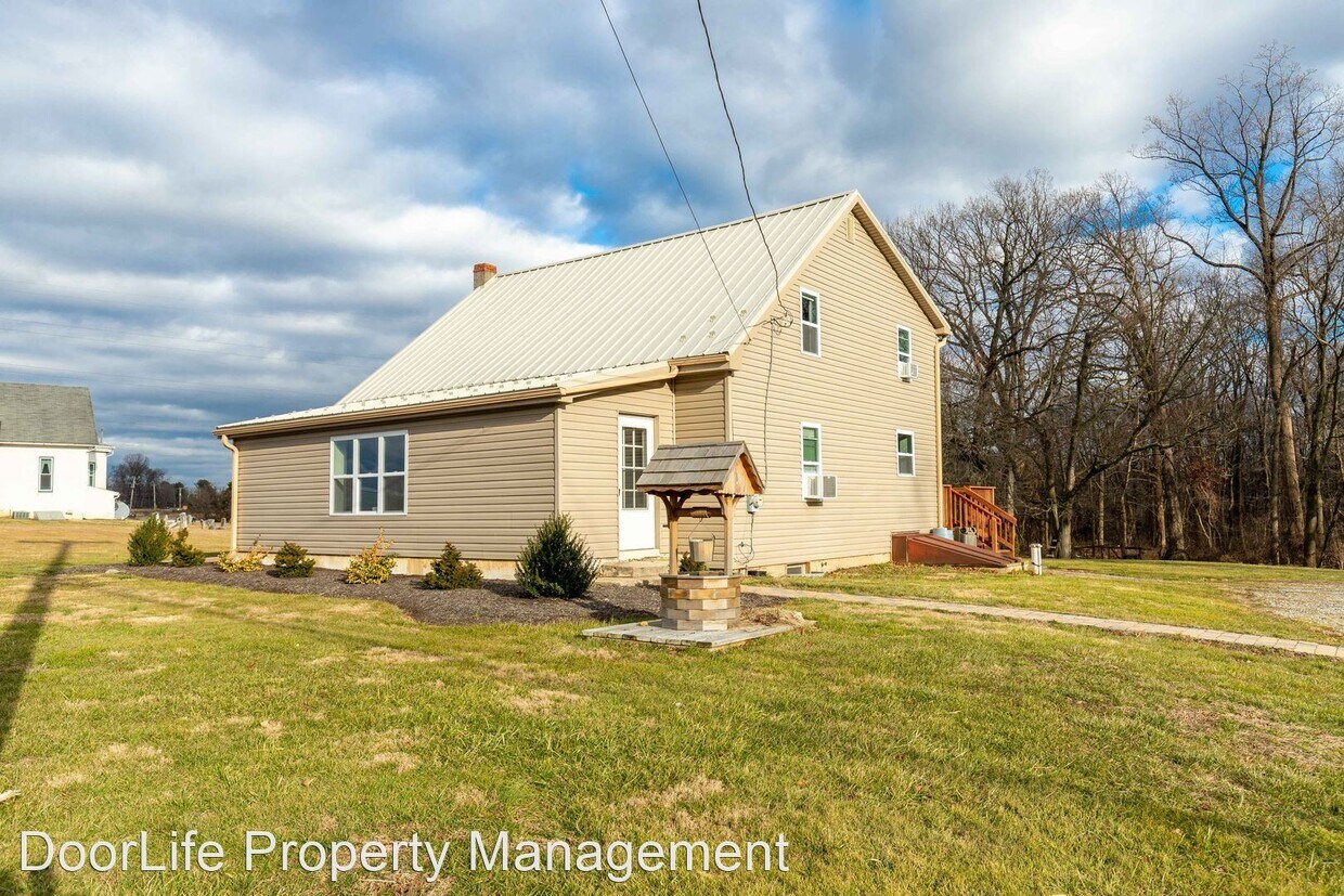 4 br, 1.5 bath House 339 S. Jennersville... House Rental in West Grove, PA