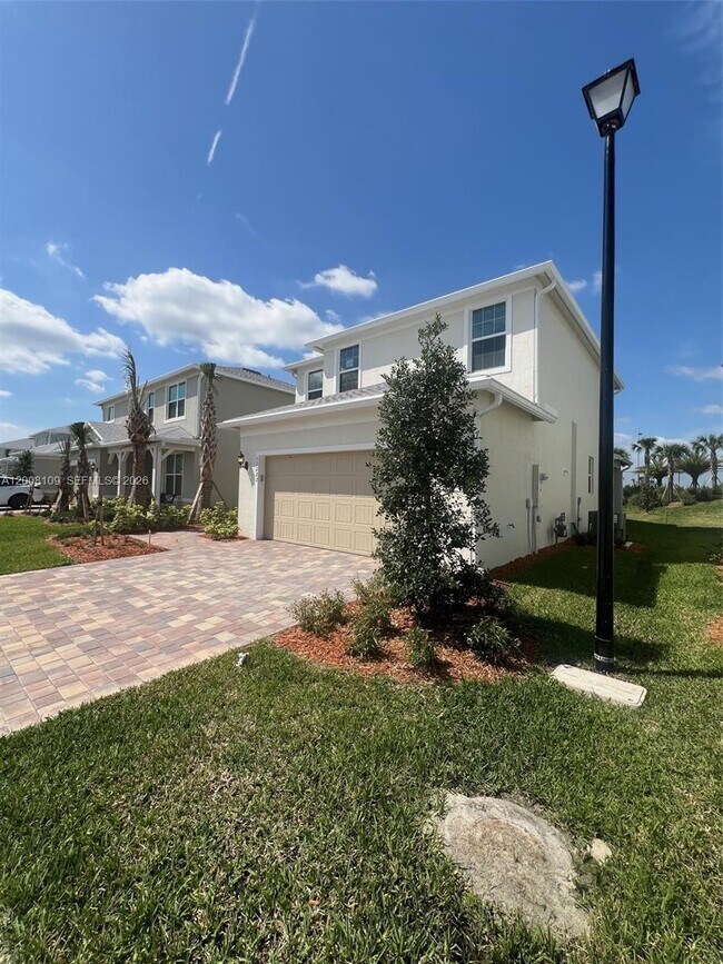 Foto del edificio - 12222 SW Myrtle Oak Dr