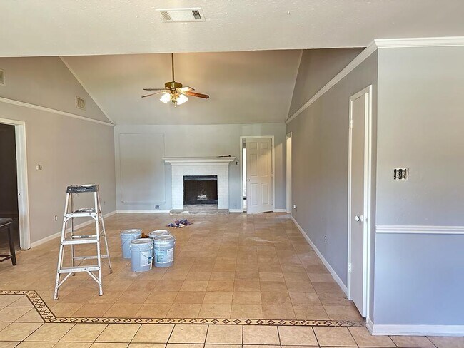 Foto del edificio - 4613 Sandalwood Ave