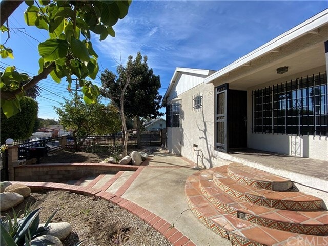 Building Photo - 1539 Ricardo St