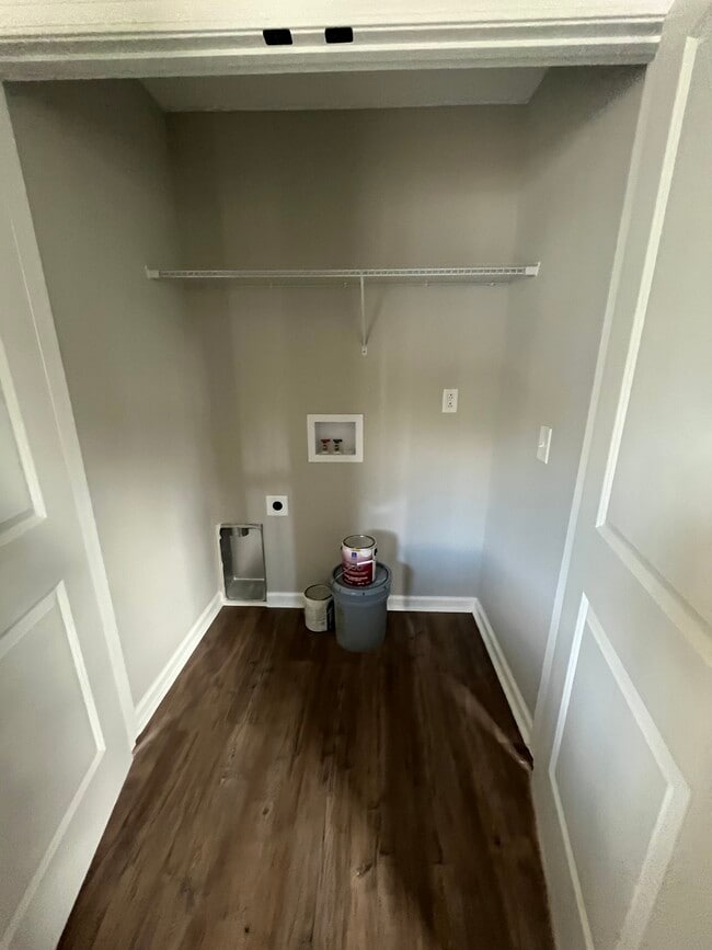 Building Photo - 208 Dollar Ave