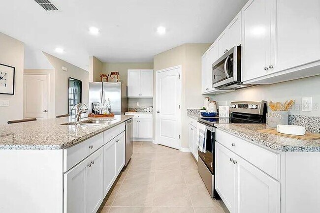 Foto del edificio - 2030 Maple Ridge Dr