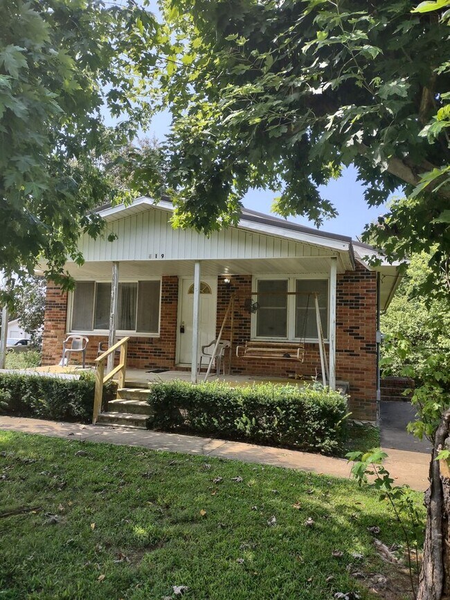 Foto del edificio - Brick Home For Rent