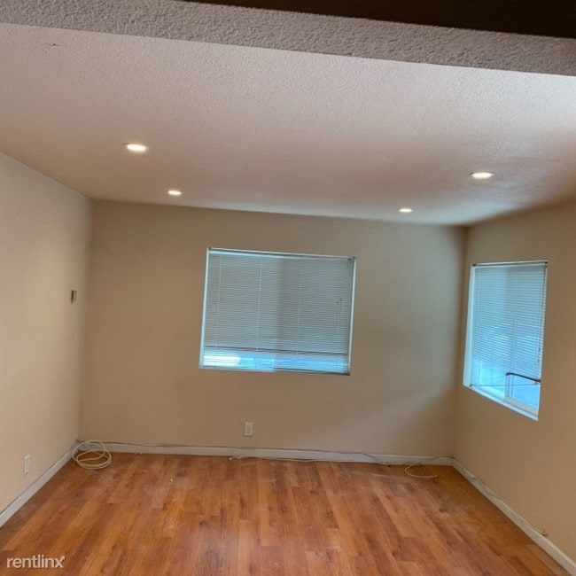 Building Photo - 1 br, 1 bath Apartment - 91 N 26th St
