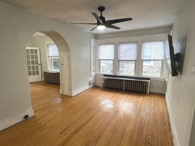 Foto del edificio - 513 E 19th St