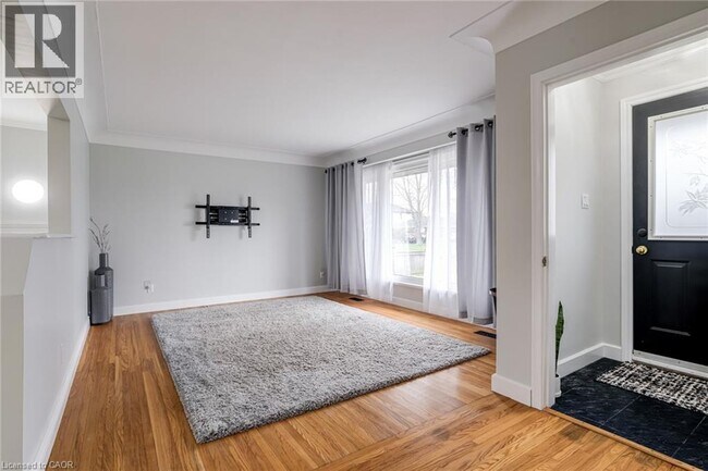 Building Photo - 63 Seneca Ave