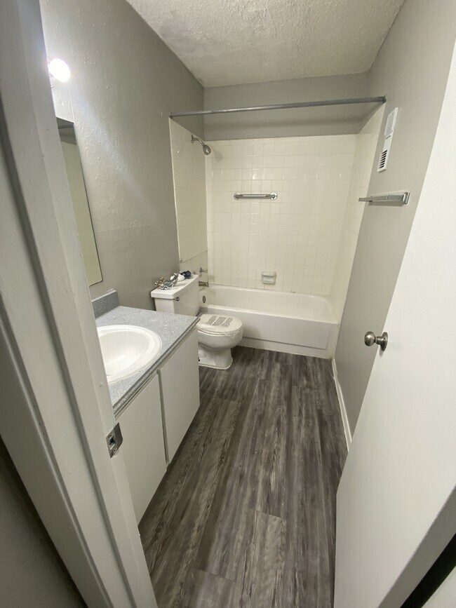 Foto del edificio - Edinburg Place Apartments