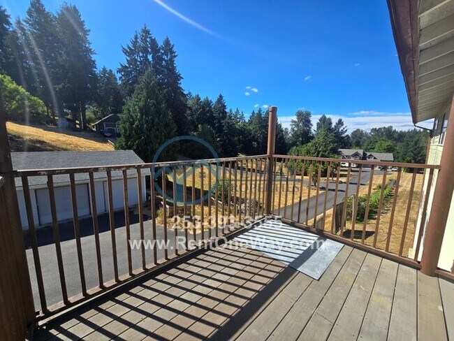 Foto del edificio - 18601 4th St E