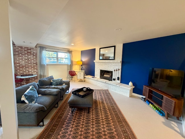 Photo - 6123 S Madison Dr House