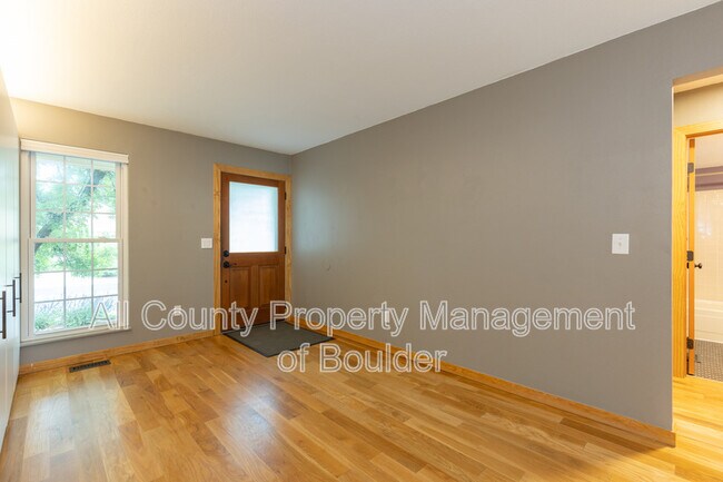 Foto del edificio - 219 S Cleveland Ave