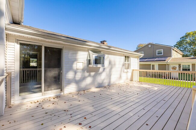 Building Photo - 99 Fuller Dr