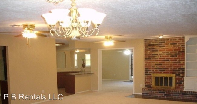 Building Photo - 6705 SW Chaucer Dr