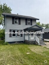 Building Photo - 3515 Felician St