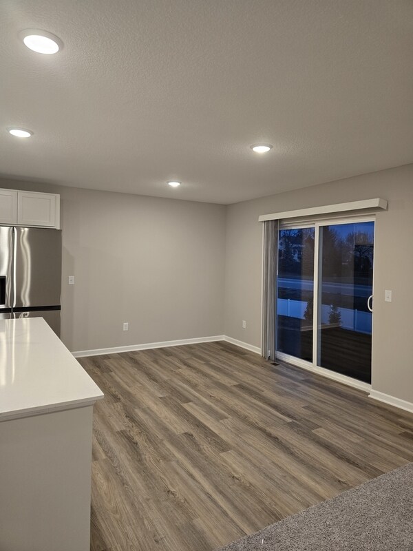 Foto del edificio - 3214 Kady Ave NE