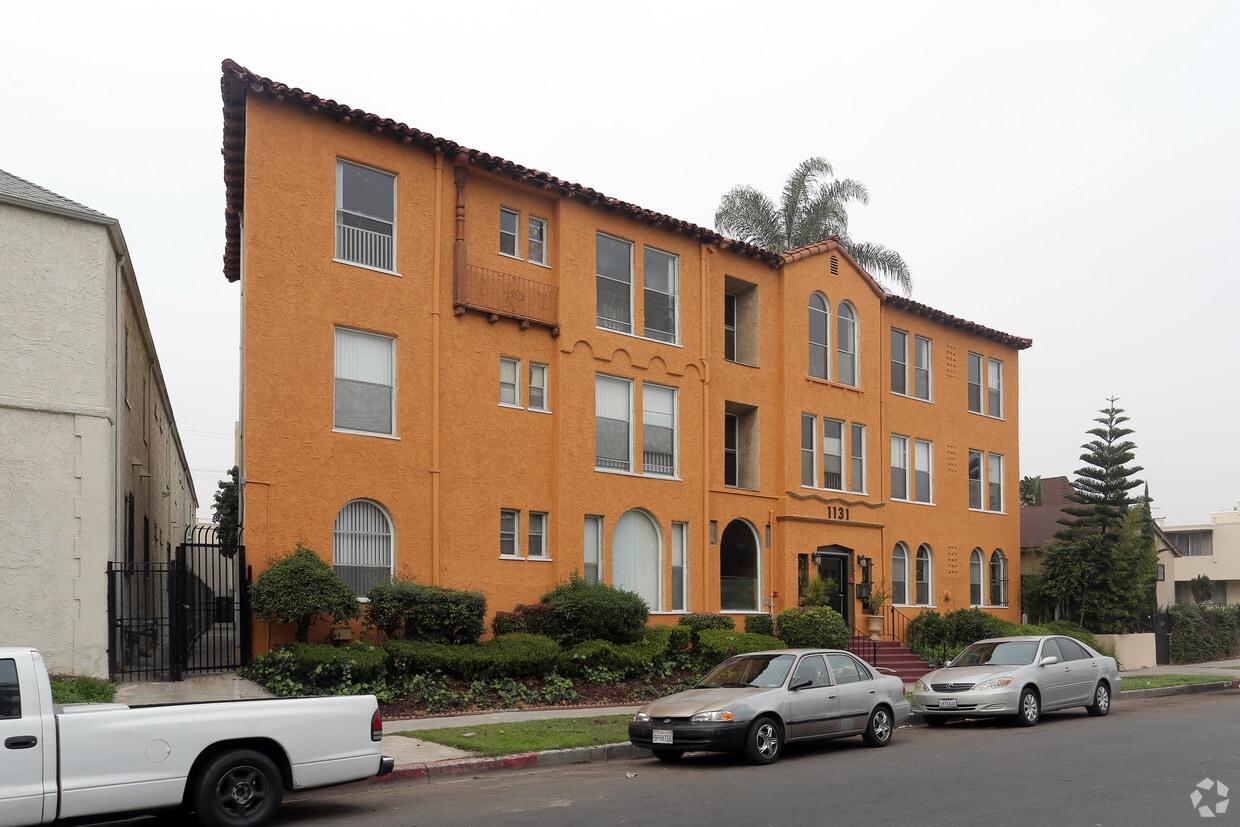1131 S Bronson Ave, Los Angeles, CA 90019 Apartments in Los Angeles
