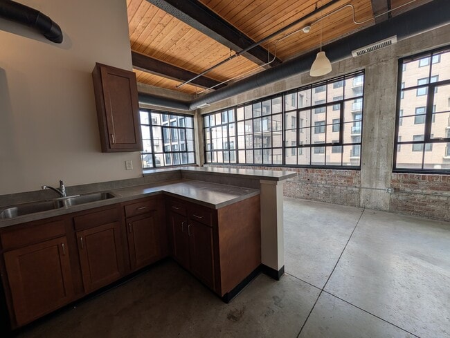 Kitchen - 307 - Templin-Bradley