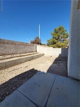 Building Photo - 253 Buckskin St