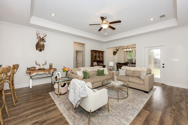 Foto del edificio - 10425 Grace Ln