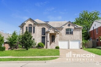 Building Photo - 3416 Tulip Ln
