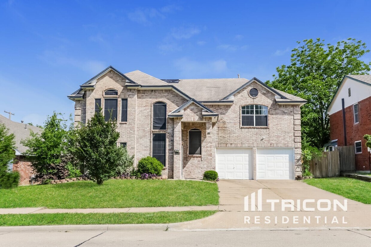 Foto principal - 3416 Tulip Ln