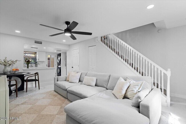 Foto del edificio - 4835 E McNeil St