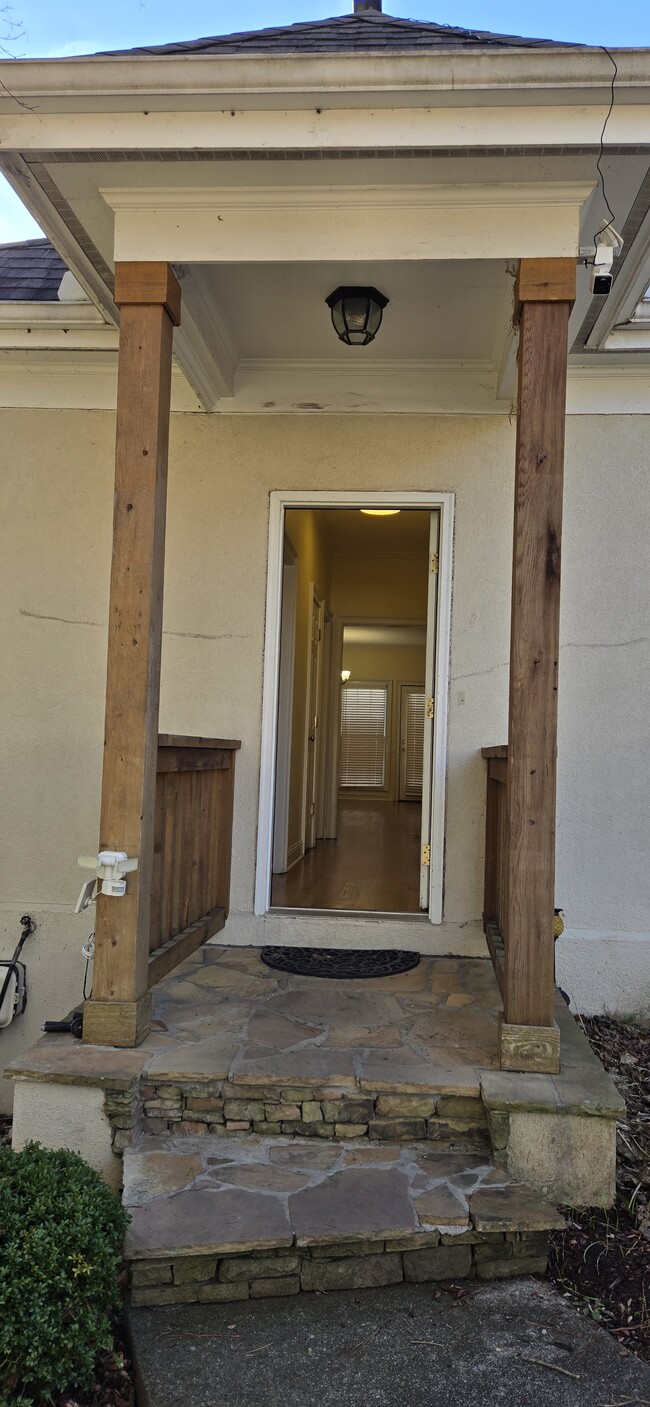 Building Photo - 5135 Cobblestone Way NW