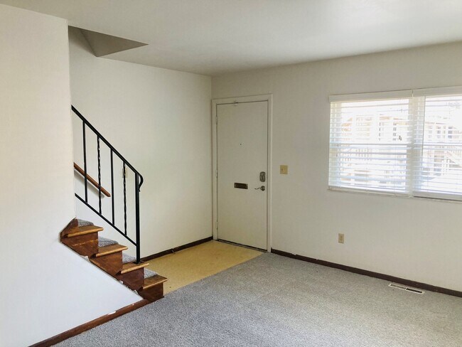 Foto del edificio - 1458 Highland St