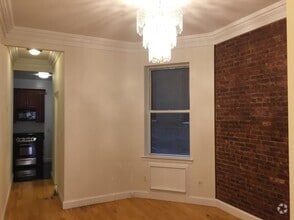 Building Photo - 214 W 104th St