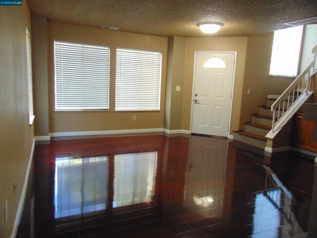 Foto del edificio - 904 Devonwood