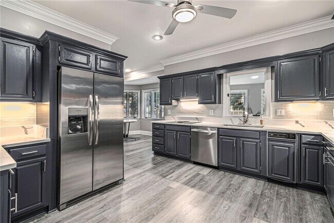 Foto del edificio - 8465 Haven Wood Trail