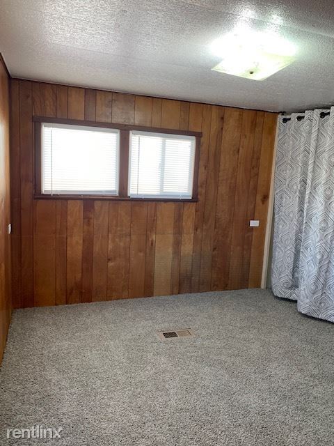 Building Photo - 2 br, 1 bath Mobile Home - 3667 Beacon Loop