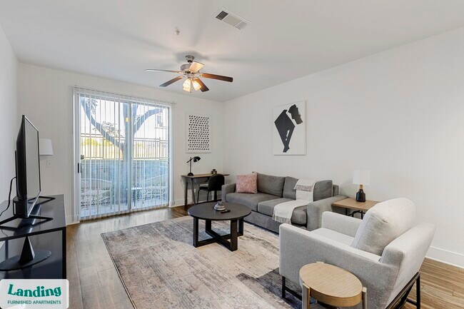 Building Photo - 7373 Valley View Ln