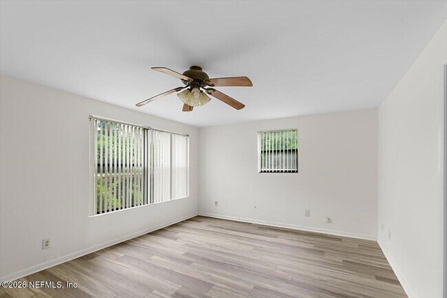 Foto del edificio - 1512 Mar Vic Ln
