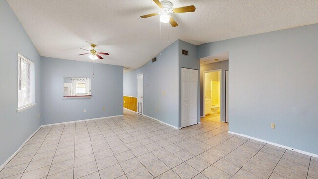 Photo - 709 45th St E Townhome