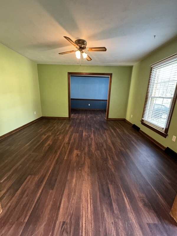 Building Photo - 428 Rock Dr