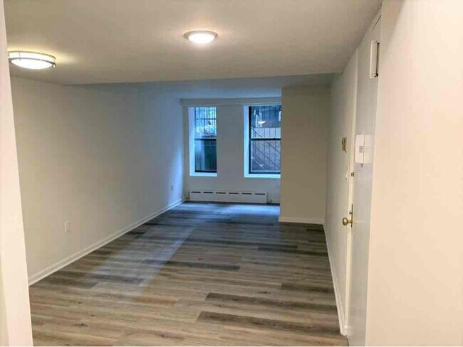 Foto del edificio - 190 W 82nd St
